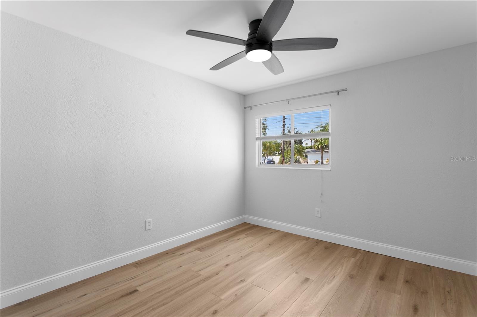 PASADENA ISLE - Residential