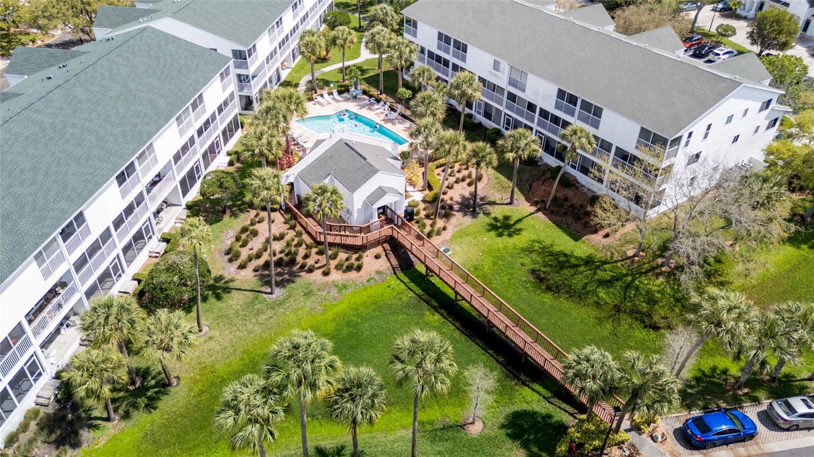 TARA CAY SOUND NORTH - Residential