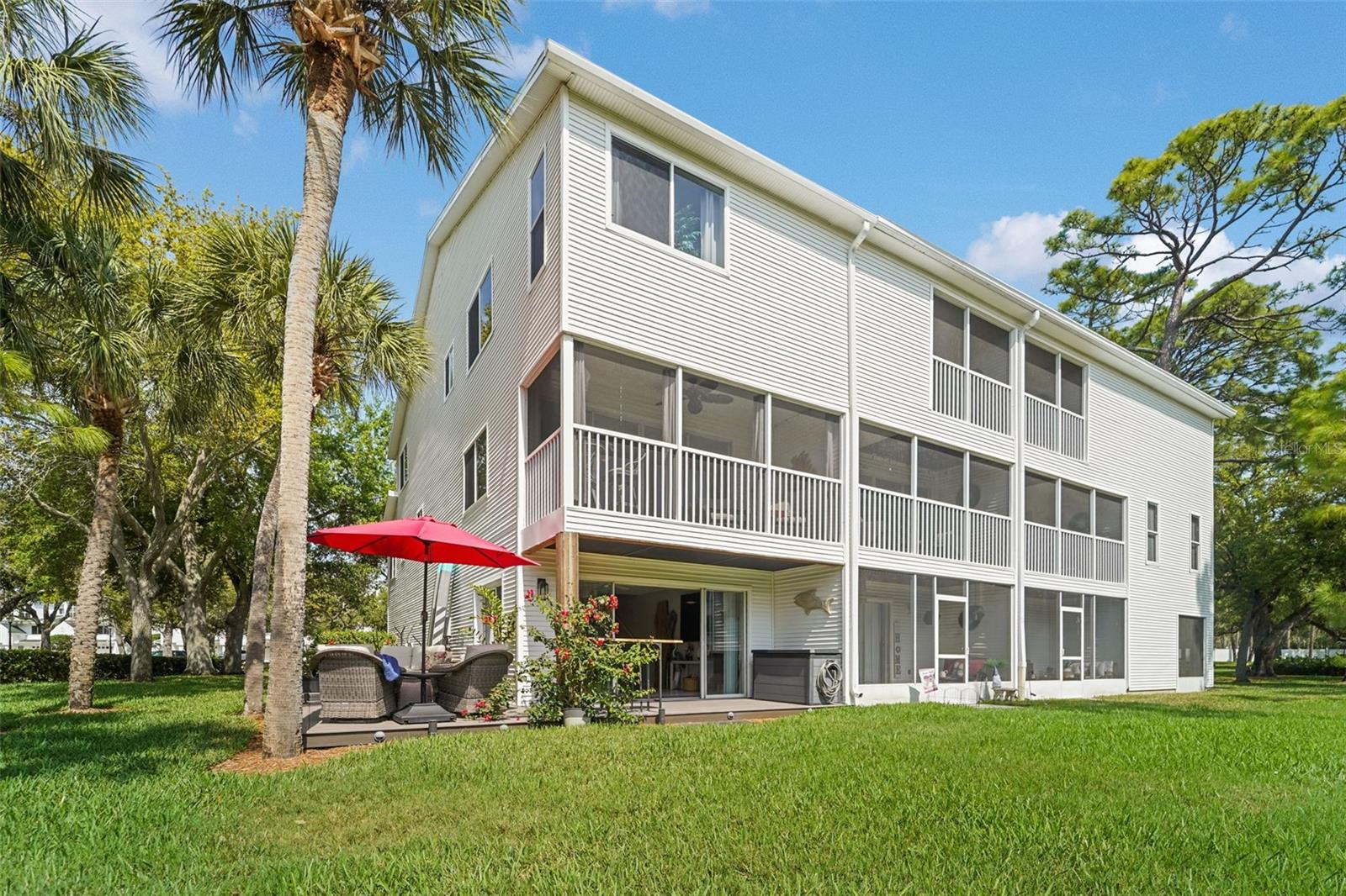 TARA CAY SOUND NORTH - Residential