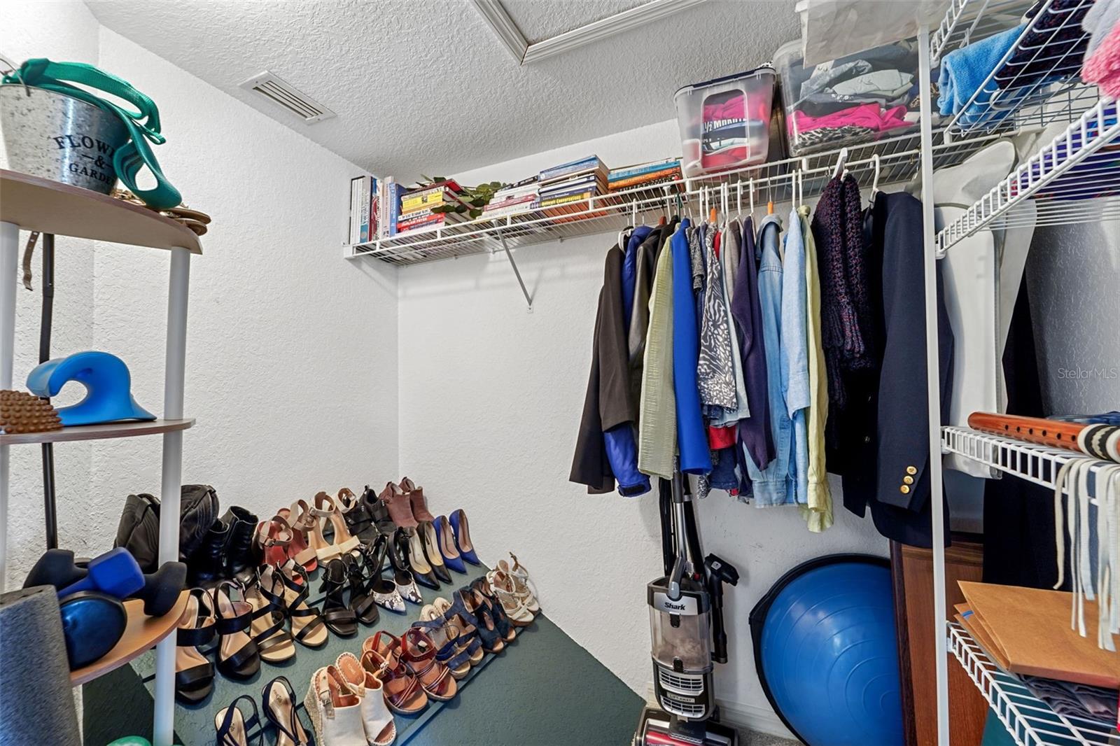 TARA CAY SOUND NORTH - Residential