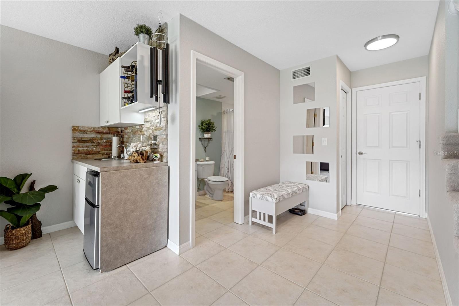 TARA CAY SOUND NORTH - Residential