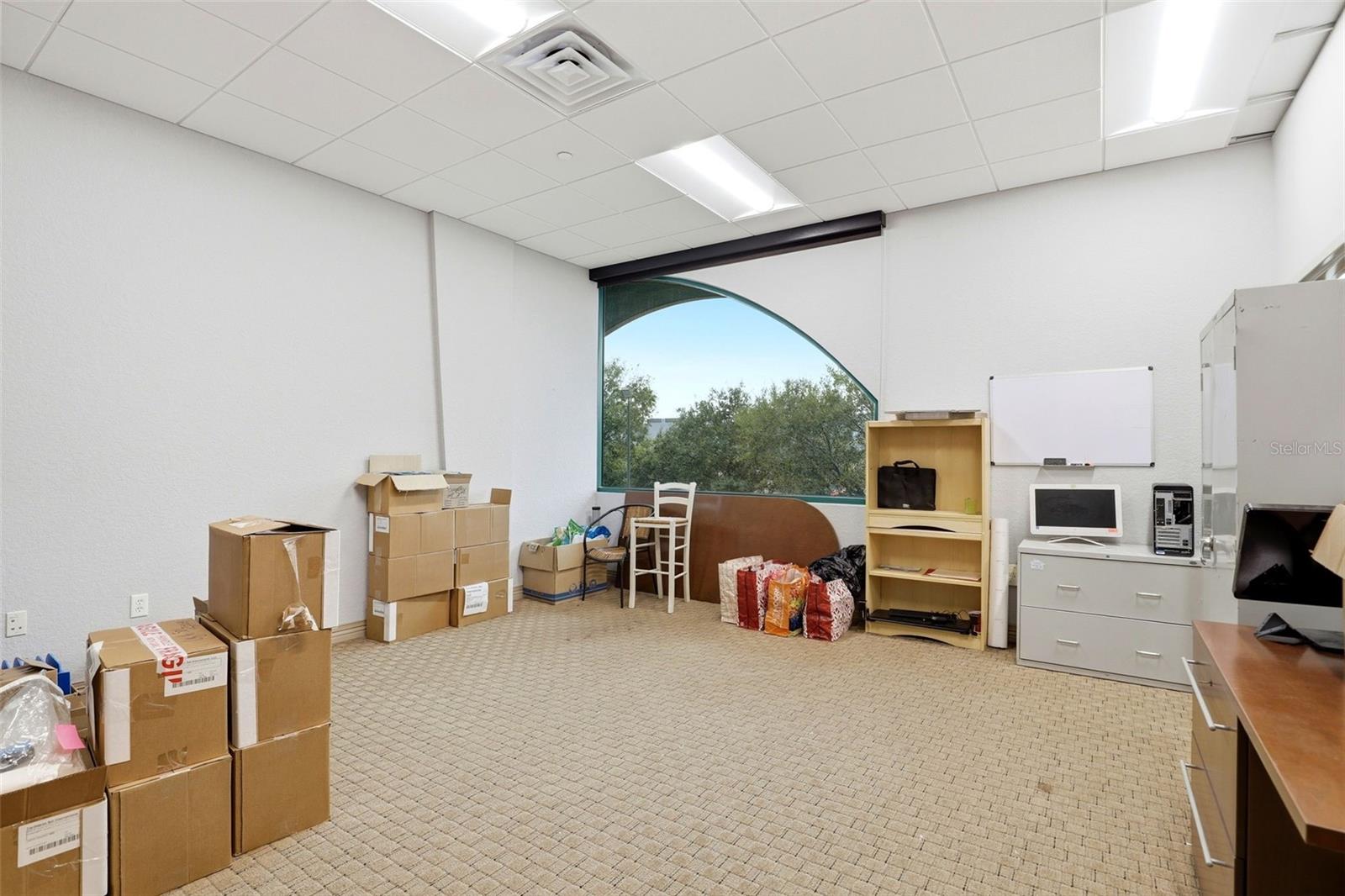 DREWTINA COMMERCE CENTER - Commercial Sale