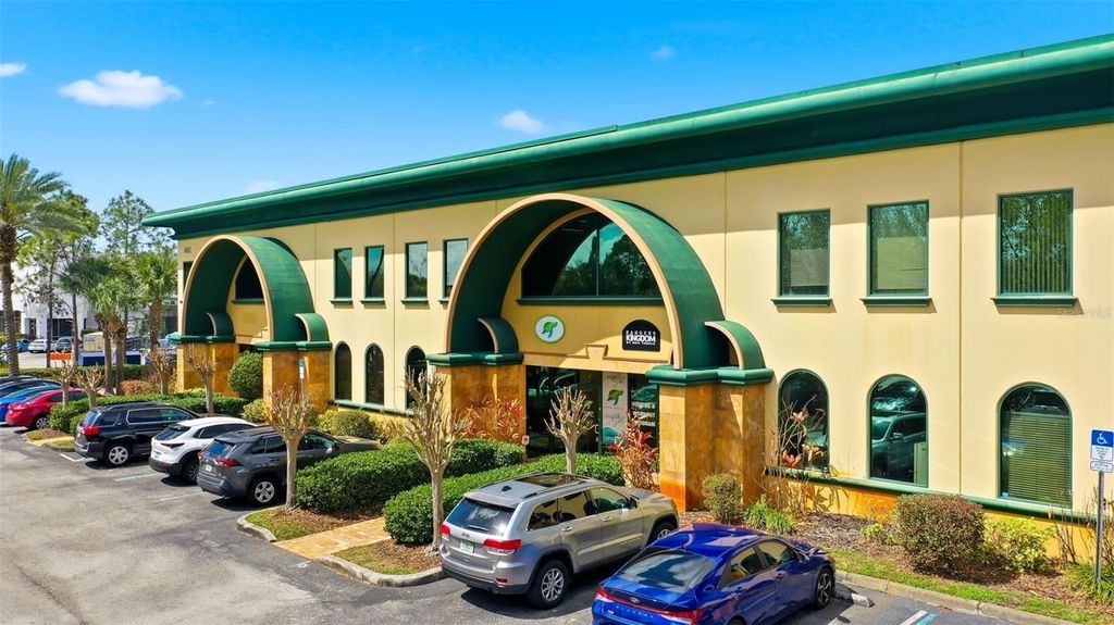 Photo of 6881 Kingspointe Parkway #3, Orlando, FL 32819 (MLS # O6388463)