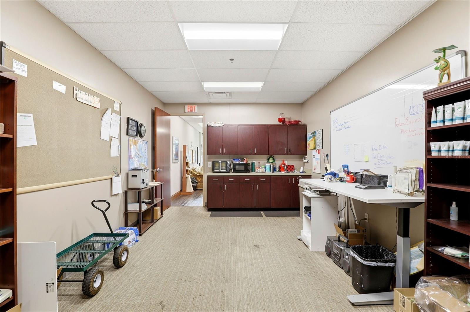 DREWTINA COMMERCE CENTER - Commercial Sale