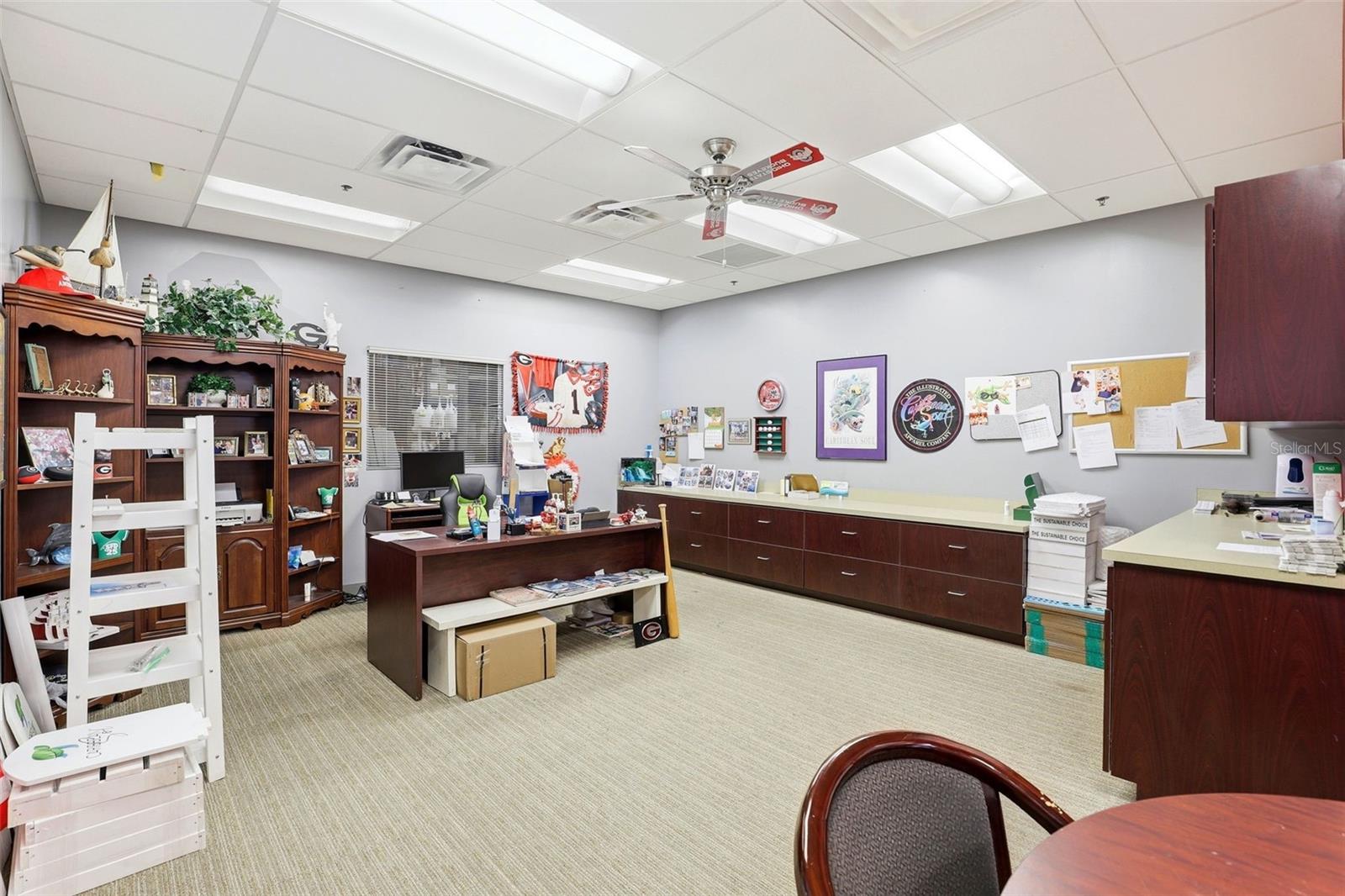 DREWTINA COMMERCE CENTER - Commercial Sale