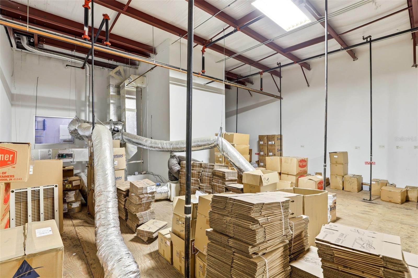 DREWTINA COMMERCE CENTER - Commercial Sale