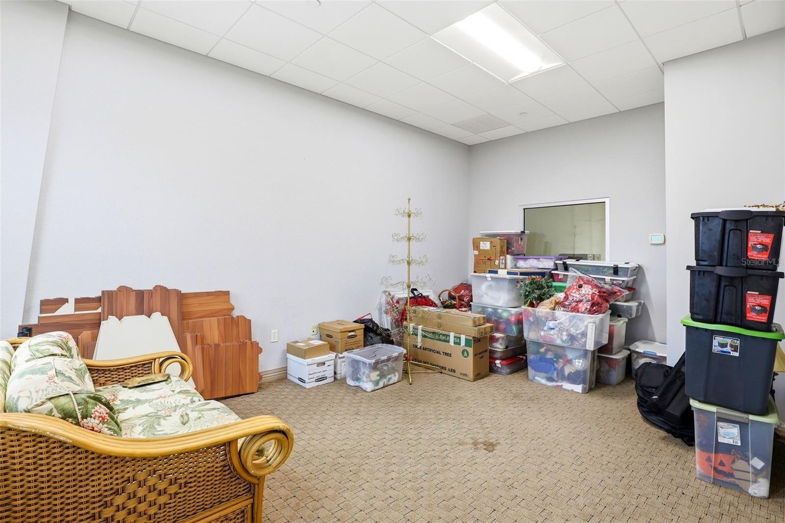 DREWTINA COMMERCE CENTER - Commercial Sale