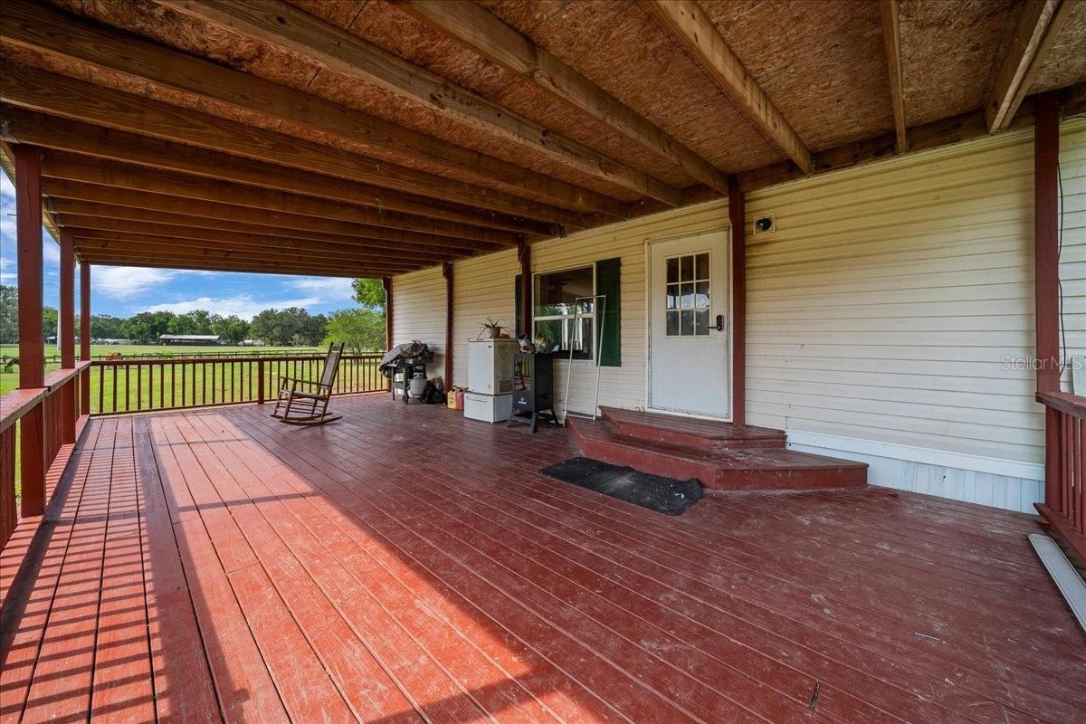 18585 N HIGHWAY 329