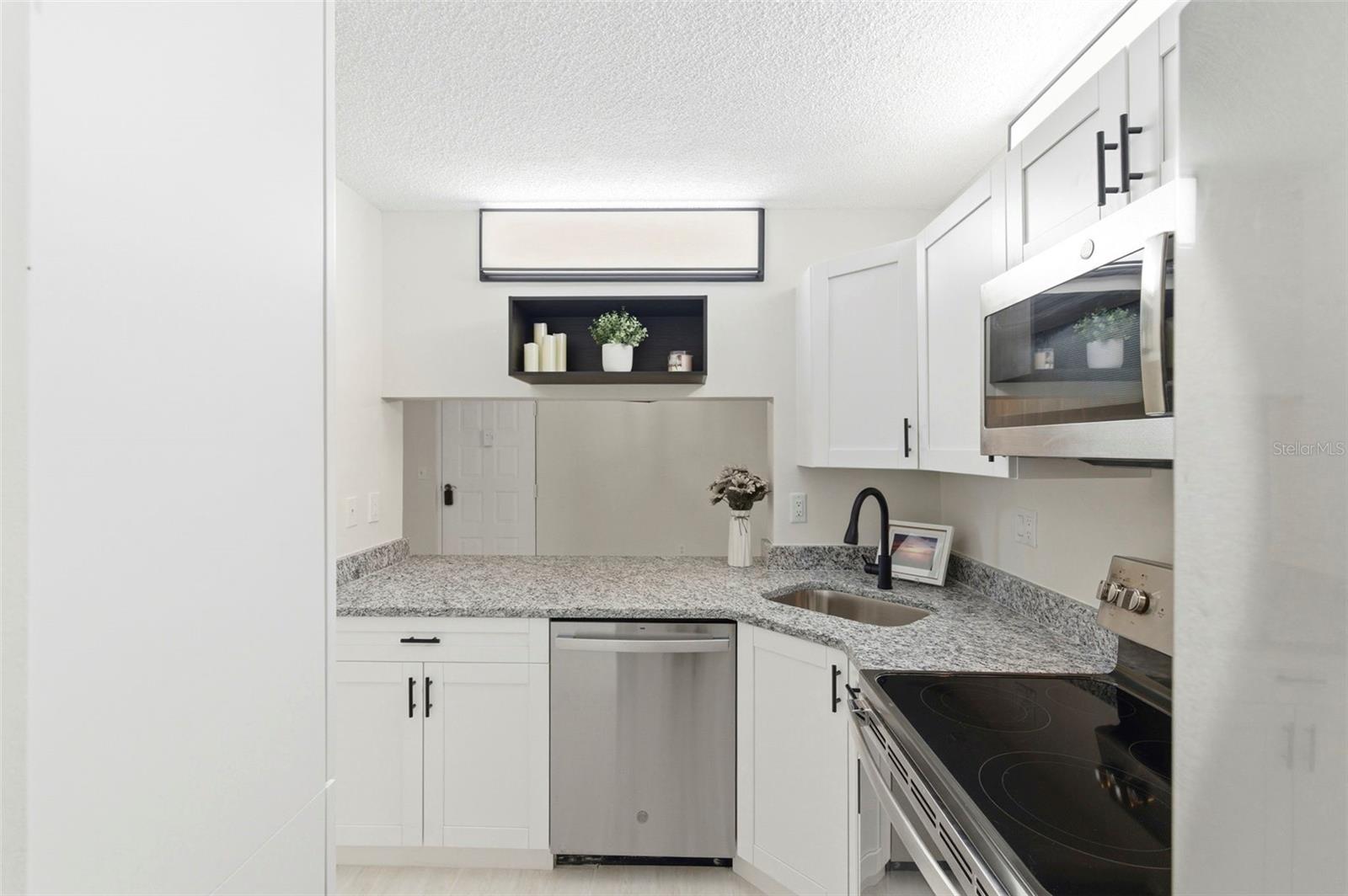 PINE RIDGE AT PALM HARBOR - Residential