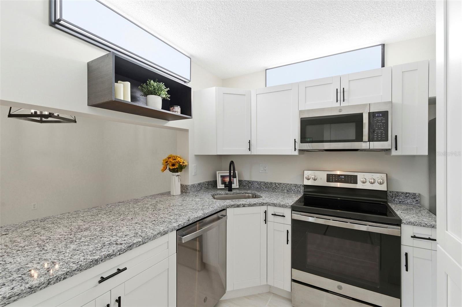 PINE RIDGE AT PALM HARBOR - Residential