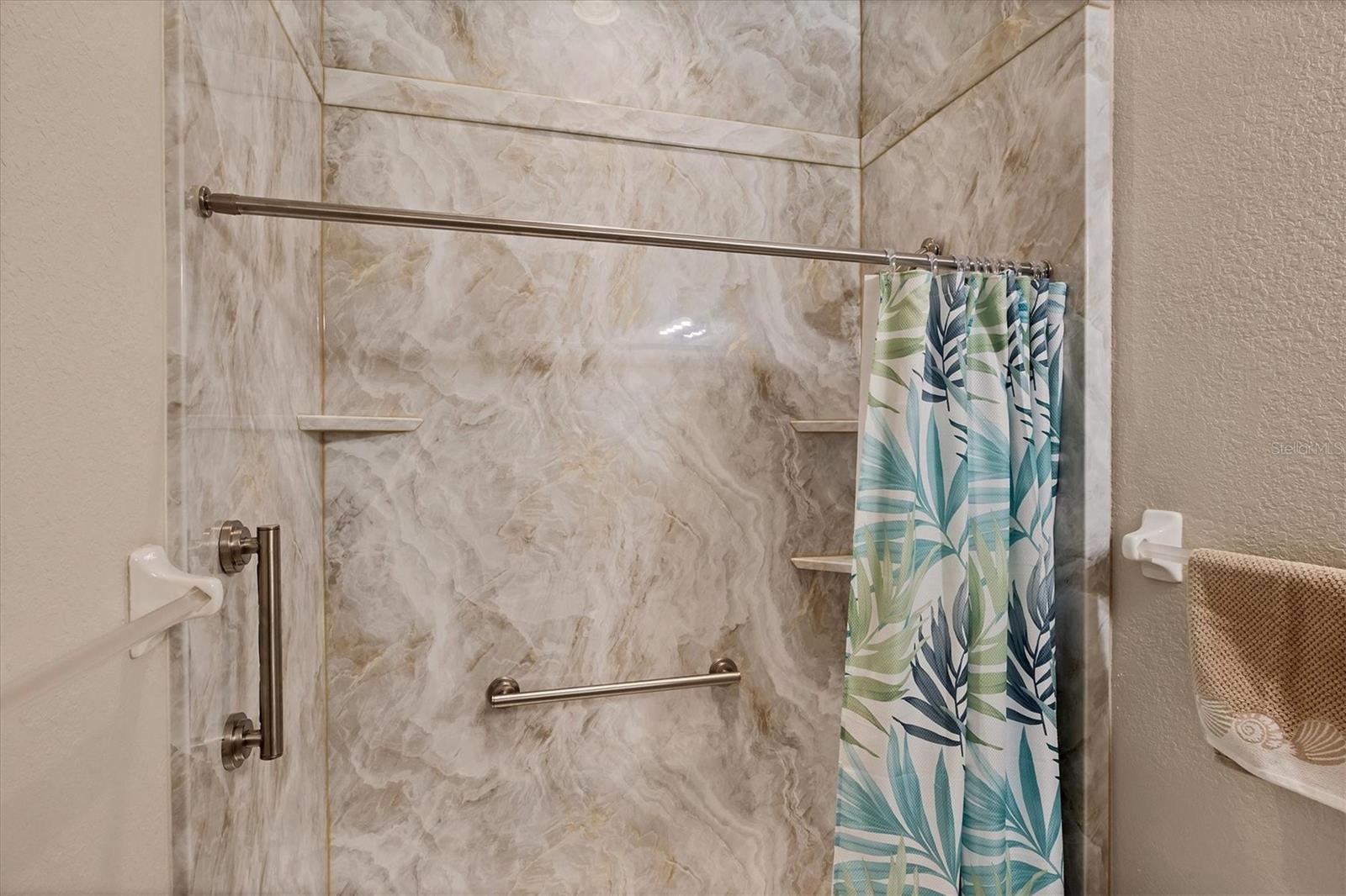 VENETIAN GOLF & RIV CLUB PH 2E - Residential