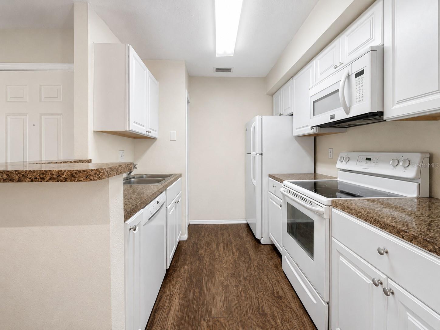 REGENCY PARK AT LAKE MARY A CONDO - Residential