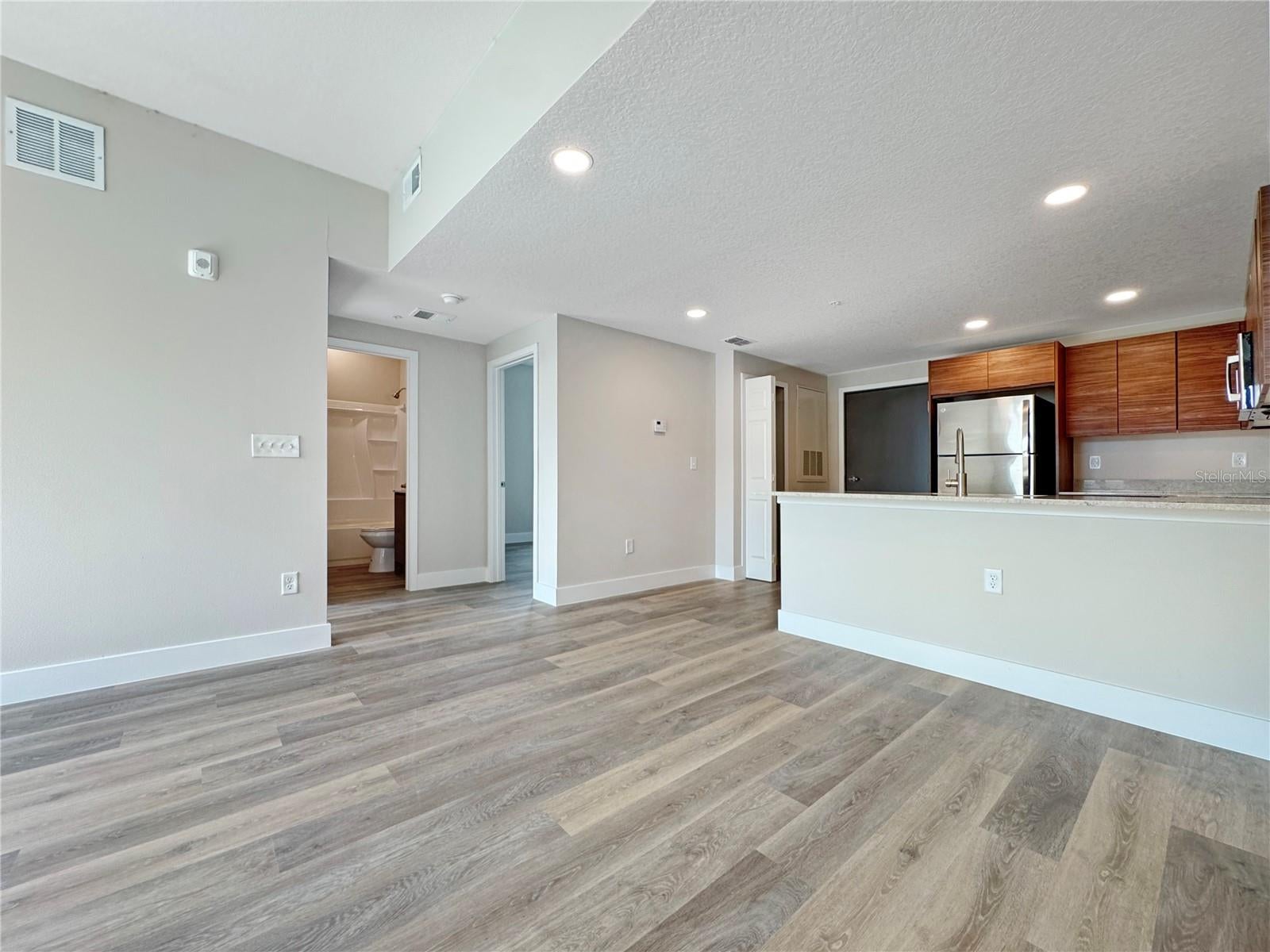 4424 S TEXAS AVENUE 1-320