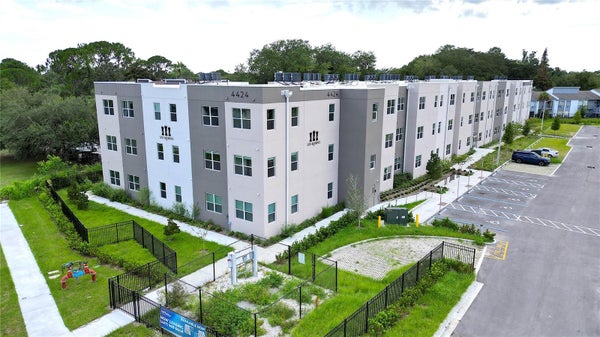 4424 S TEXAS AVE # 1-320, ORLANDO, FL 32839 - Image fbca09cb64523cecbe025b71fe4d6d4f/575341777