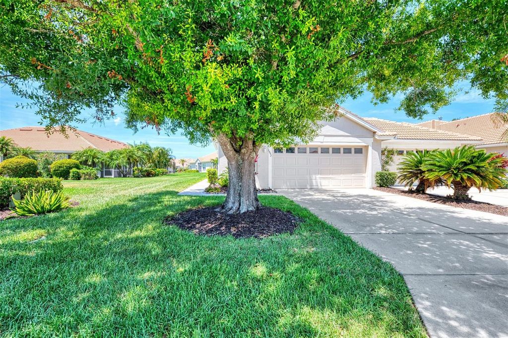 Photo of 1842 San Silvestro Drive, Venice, FL 34285 (MLS # N6144590)