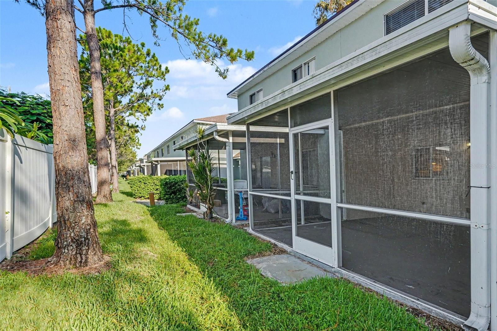 2125 FLUORSHIRE DRIVE