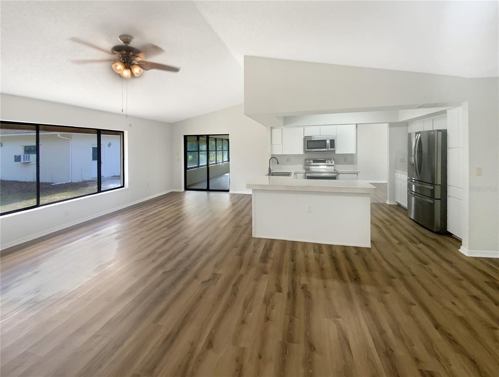 ROLLING OAKS ESTATES - Residential