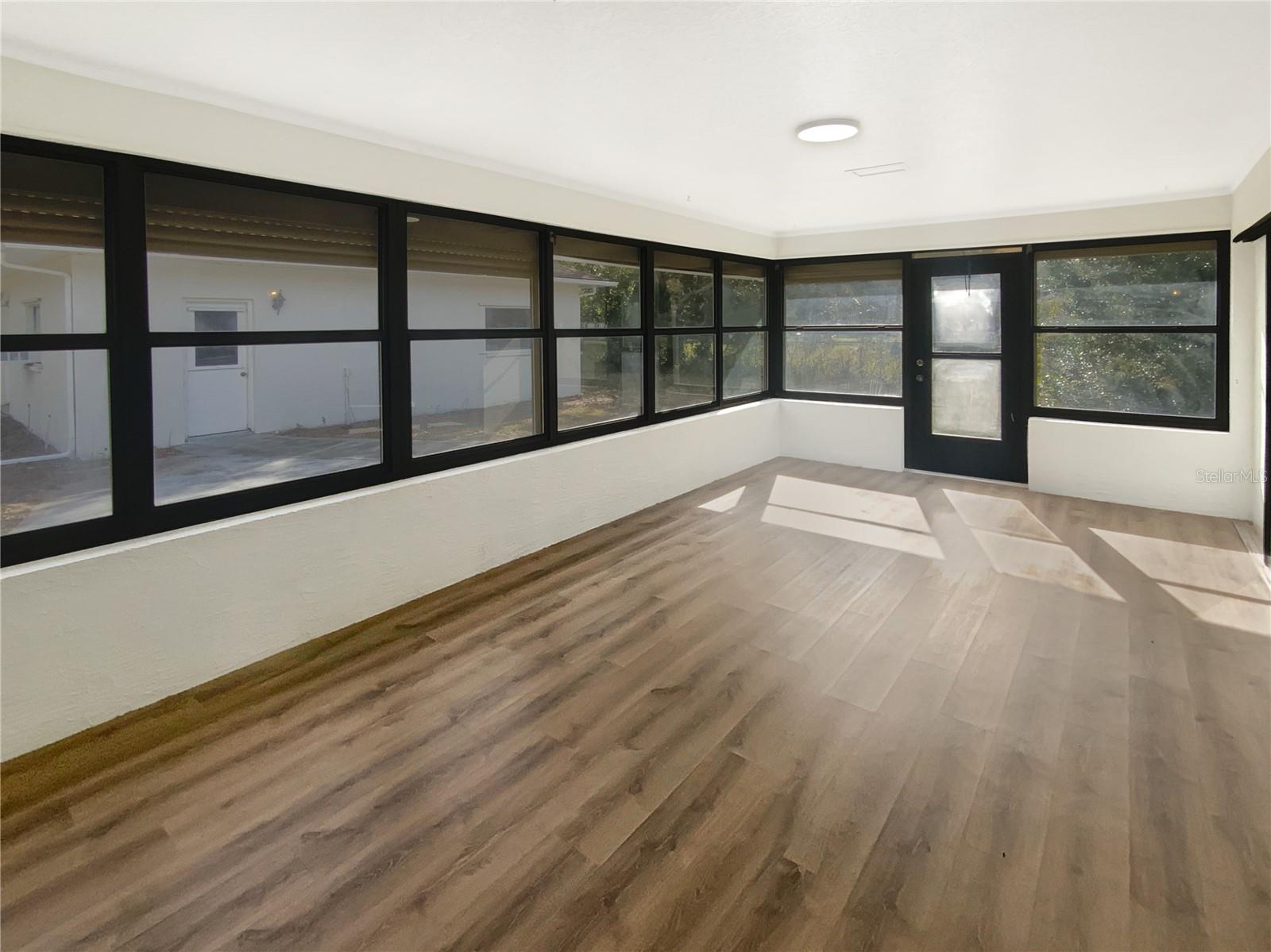 ROLLING OAKS ESTATES - Residential