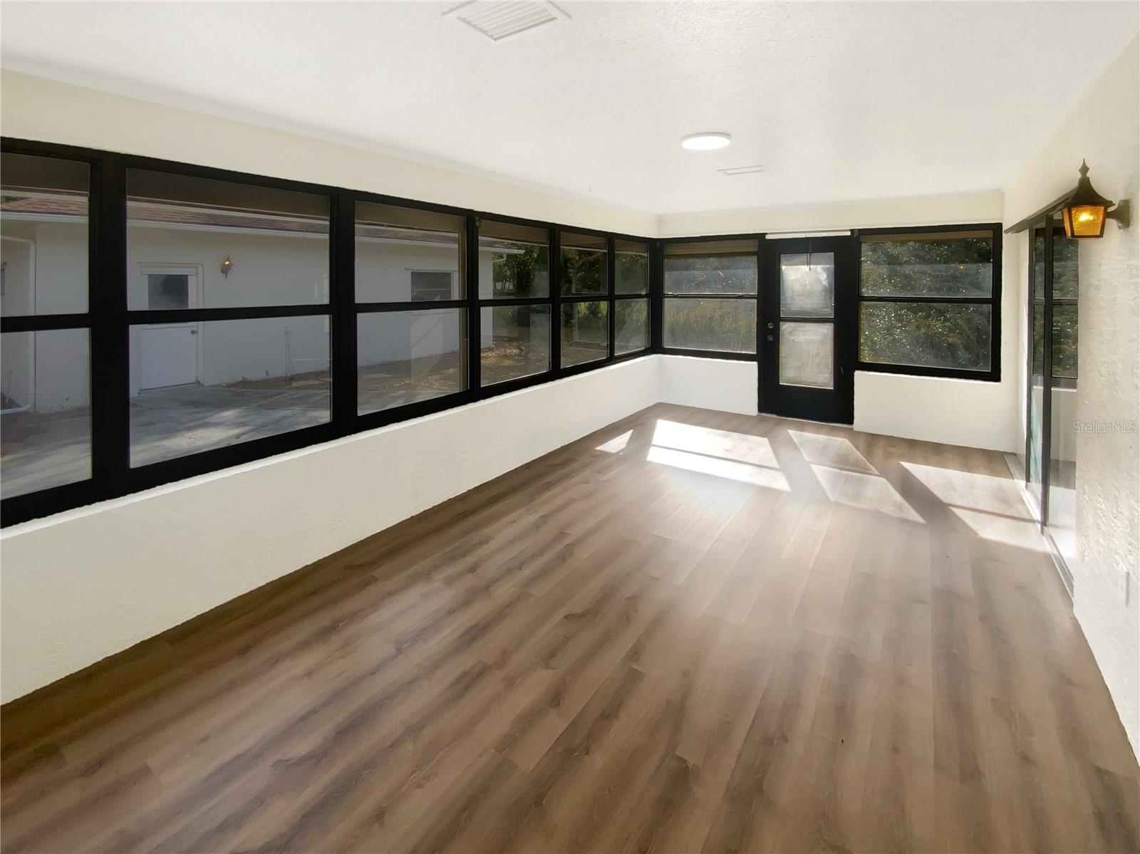 ROLLING OAKS ESTATES - Residential