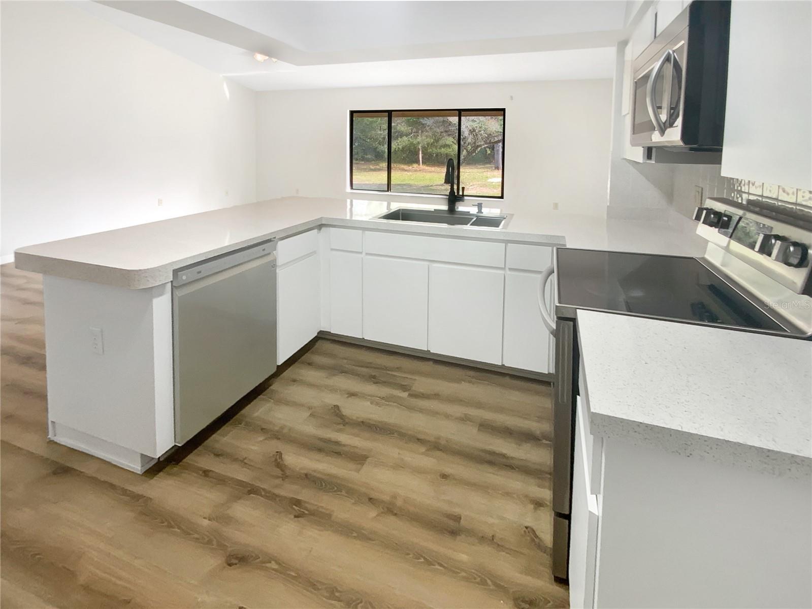 ROLLING OAKS ESTATES - Residential