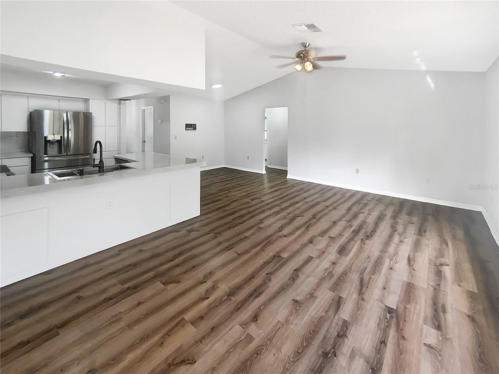 ROLLING OAKS ESTATES - Residential