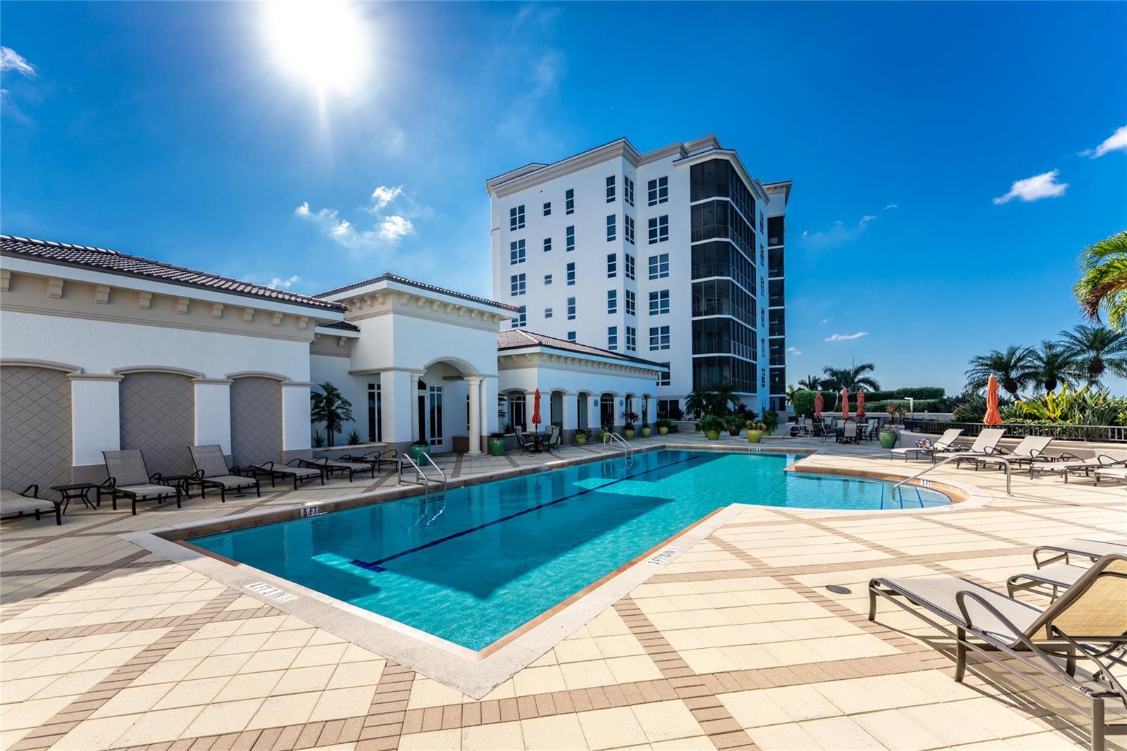 GRANDE ISLE TWRS III - Residential