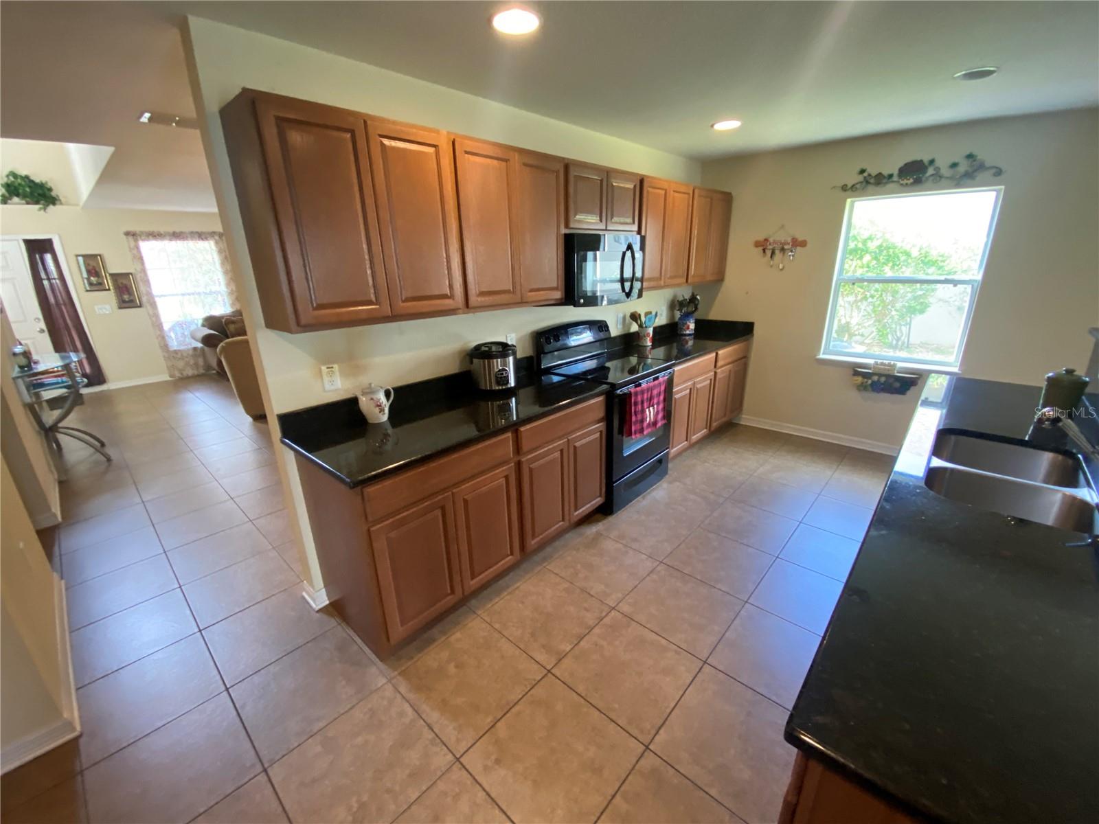 SUNCOAST LAKES - Residential