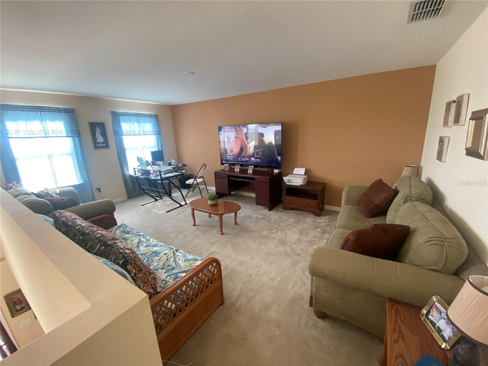 SUNCOAST LAKES - Residential