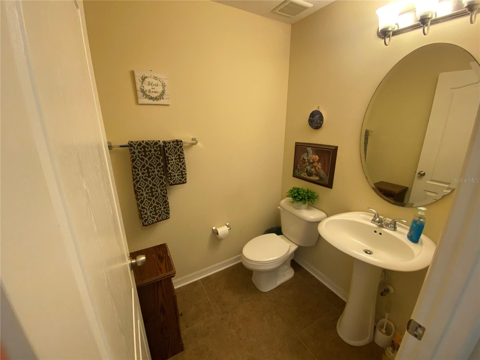 SUNCOAST LAKES - Residential