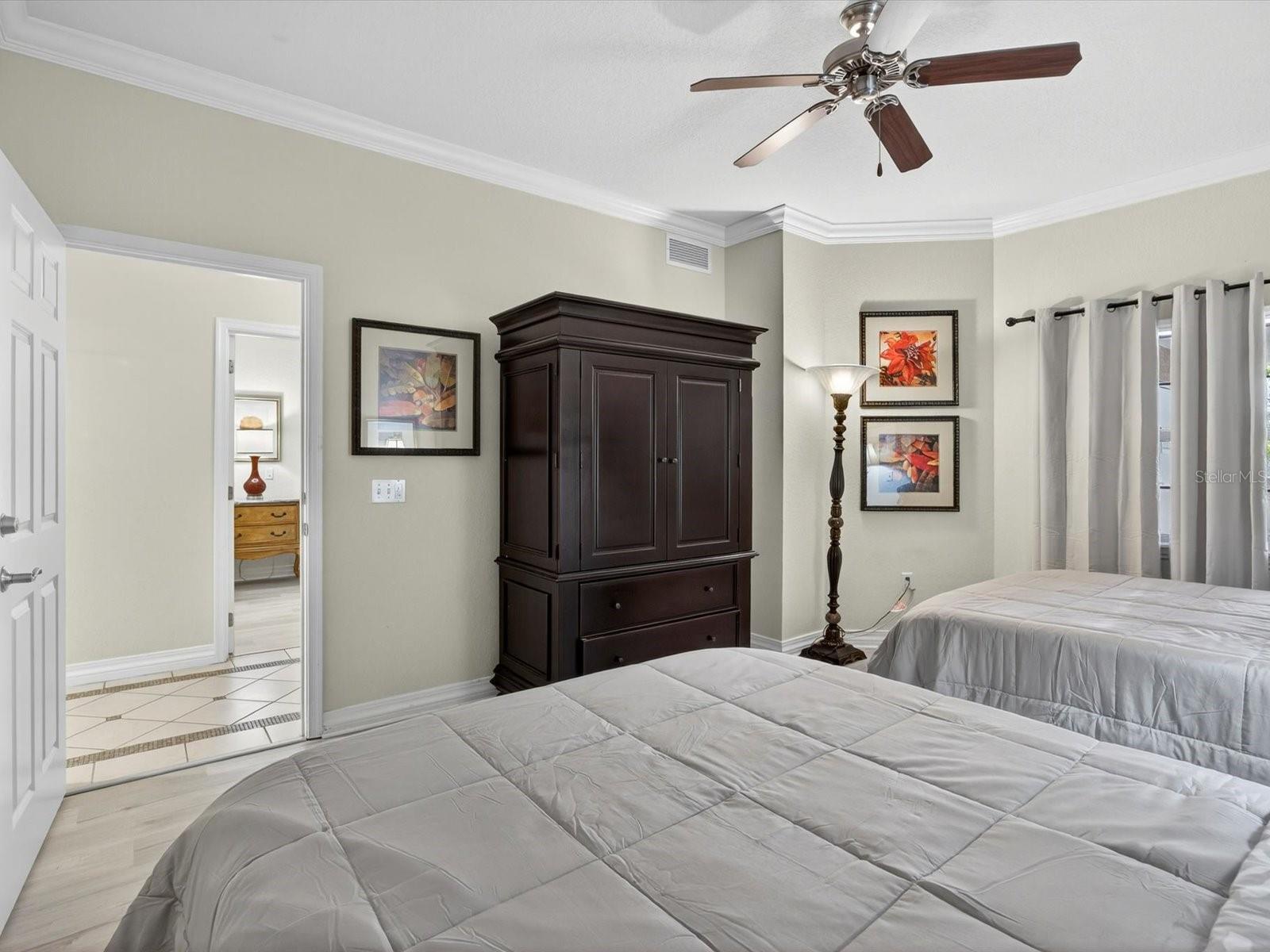 VILLAS AT REUNION SQUARE P3 CONDO - Residential