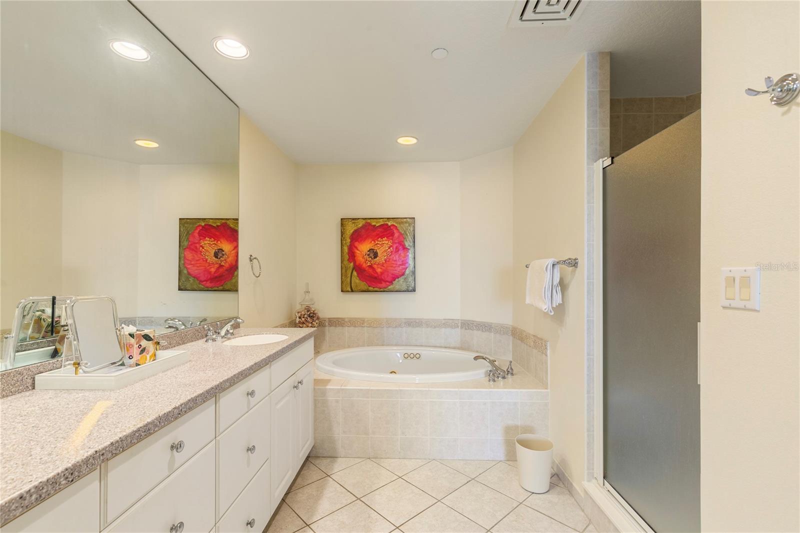 MERIDIAN ON SAND KEY CONDO - Residential