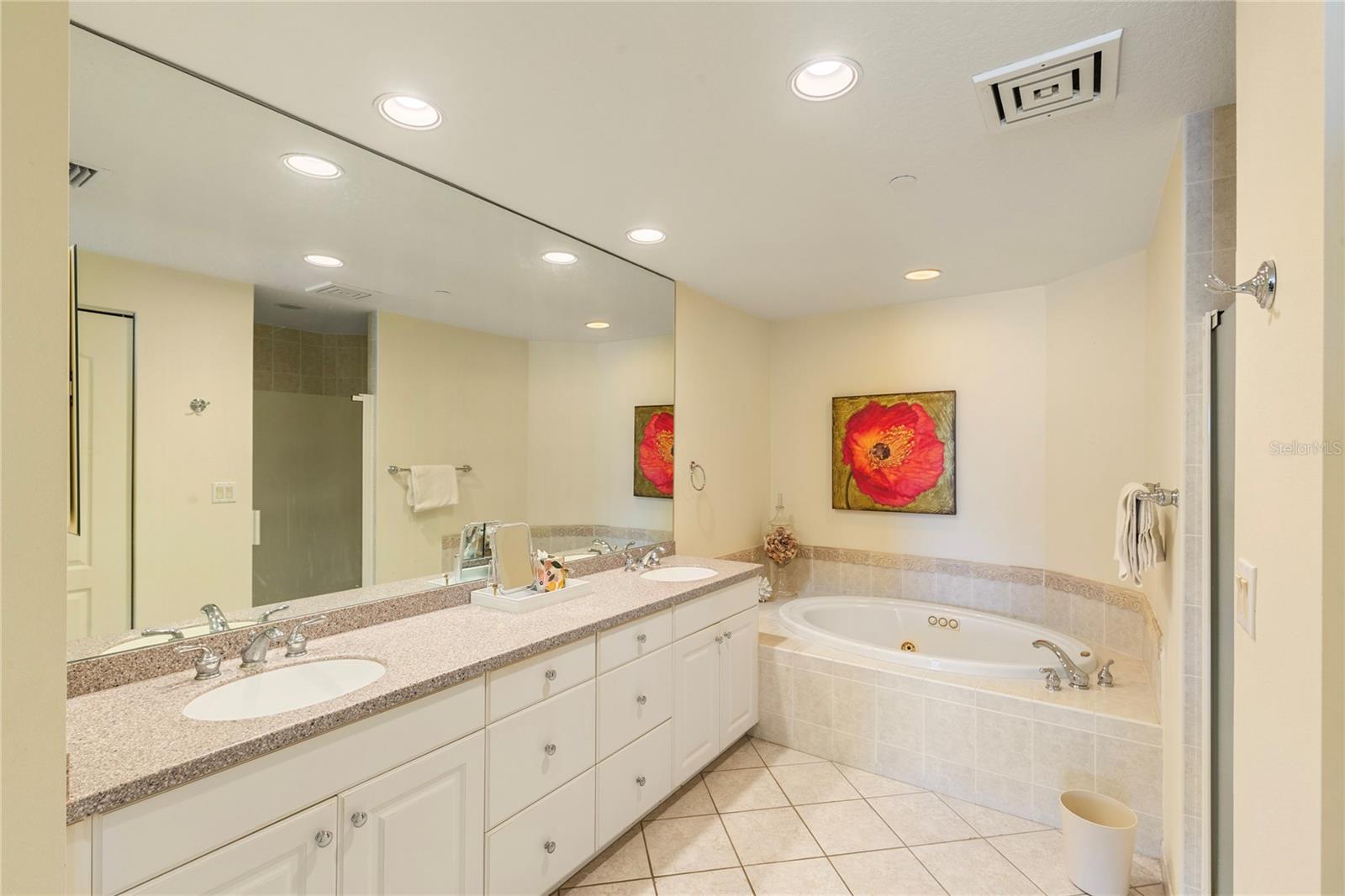 MERIDIAN ON SAND KEY CONDO - Residential