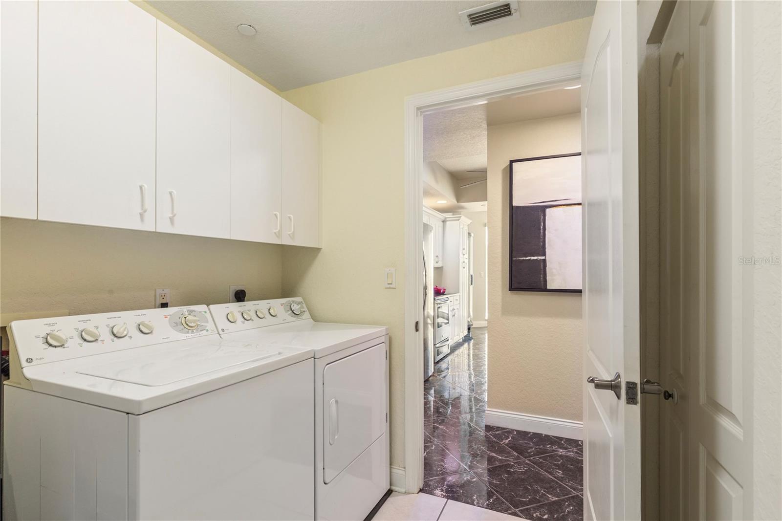 MERIDIAN ON SAND KEY CONDO - Residential