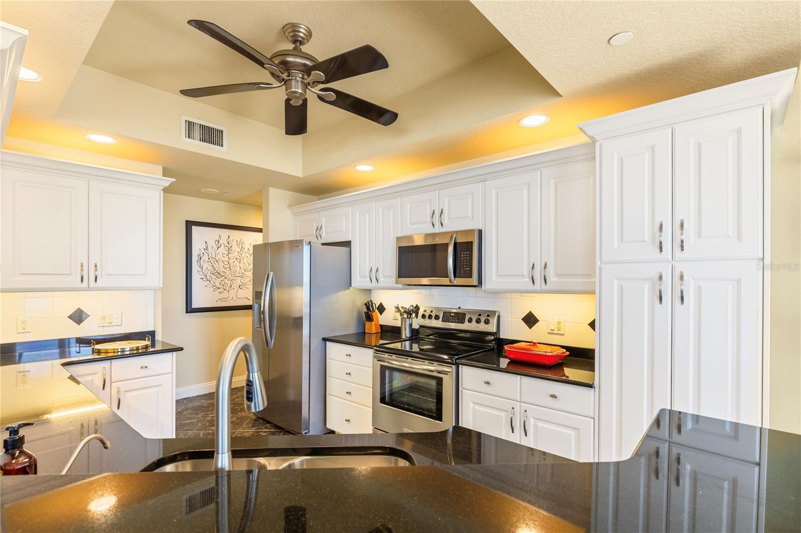 MERIDIAN ON SAND KEY CONDO - Residential