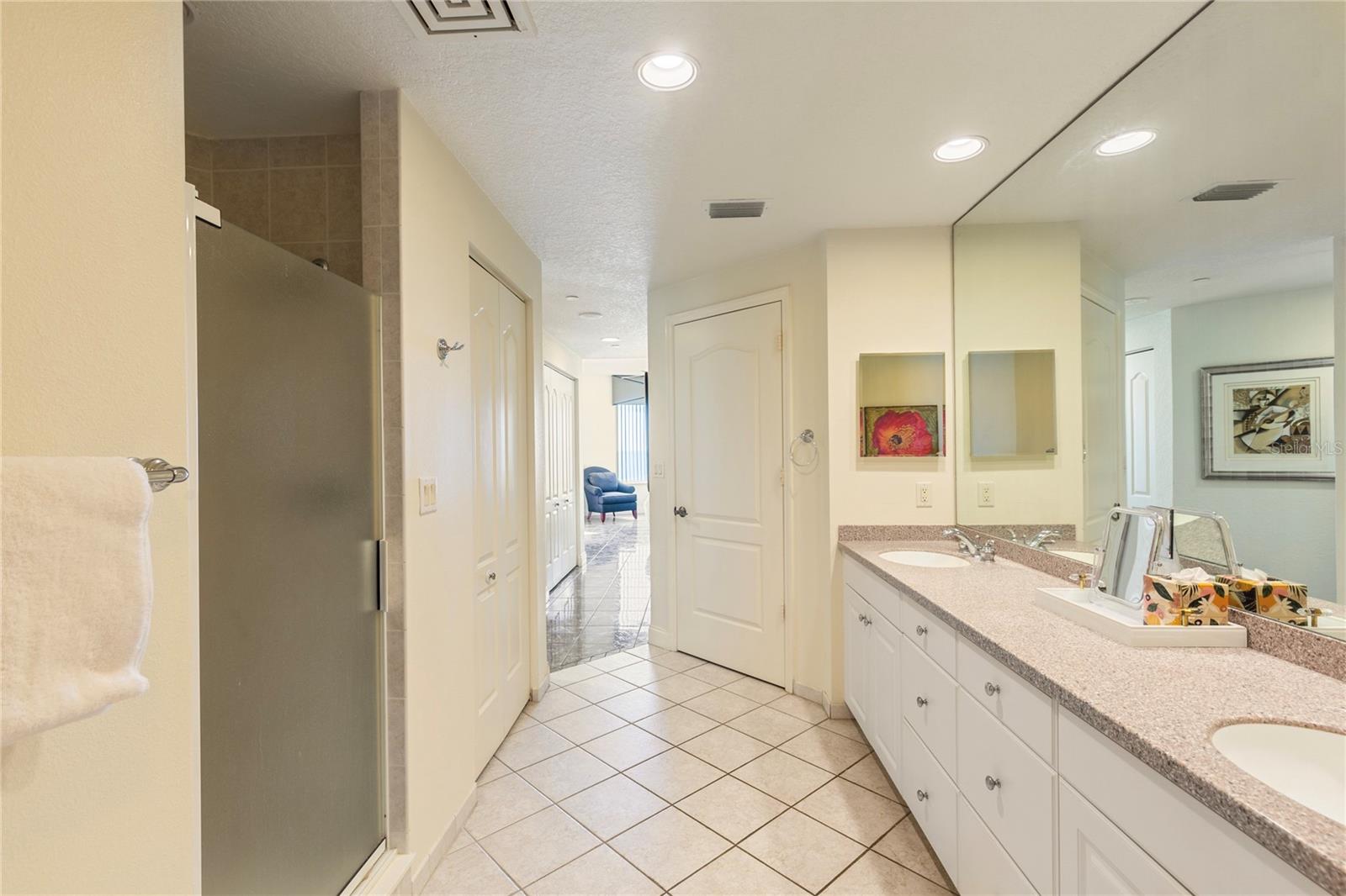 MERIDIAN ON SAND KEY CONDO - Residential