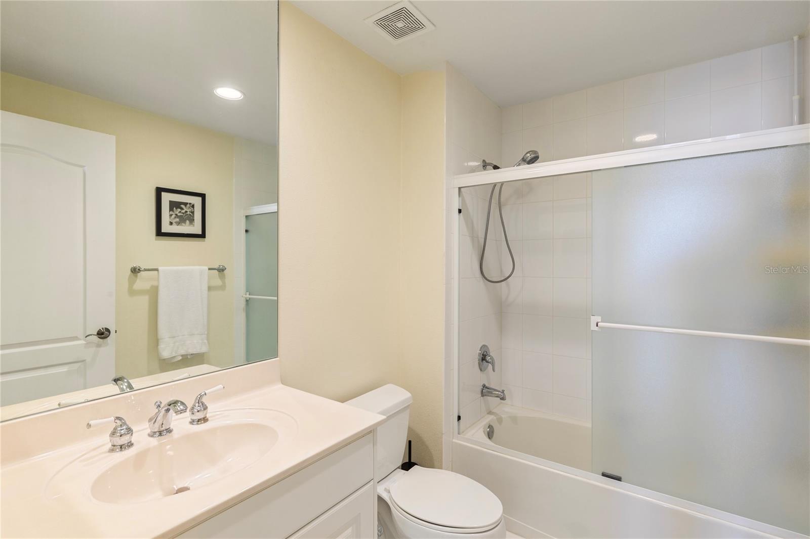 MERIDIAN ON SAND KEY CONDO - Residential