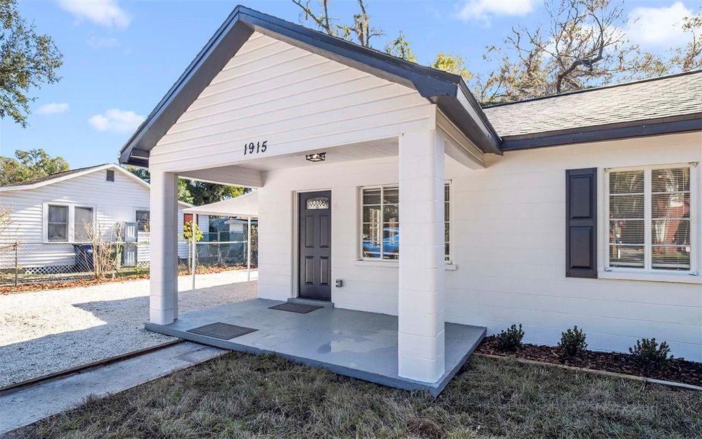 Photo of 1915 E Powhatan Avenue, Tampa, FL 33610 (MLS # TB8462126)