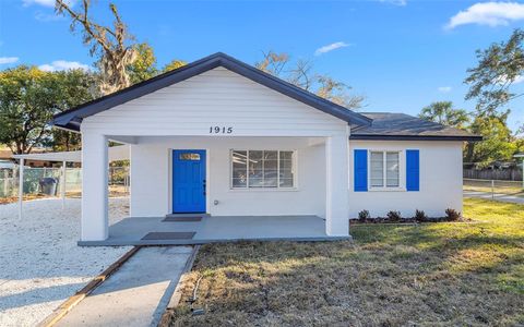 Photo of 1915 E Powhatan Avenue, Tampa, FL 33610 (MLS # TB8462126)