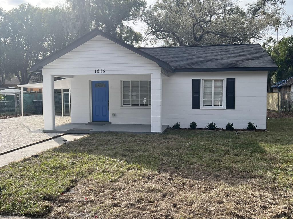 Photo of 1915 E Powhatan Avenue, Tampa, FL 33610 (MLS # TB8462126)