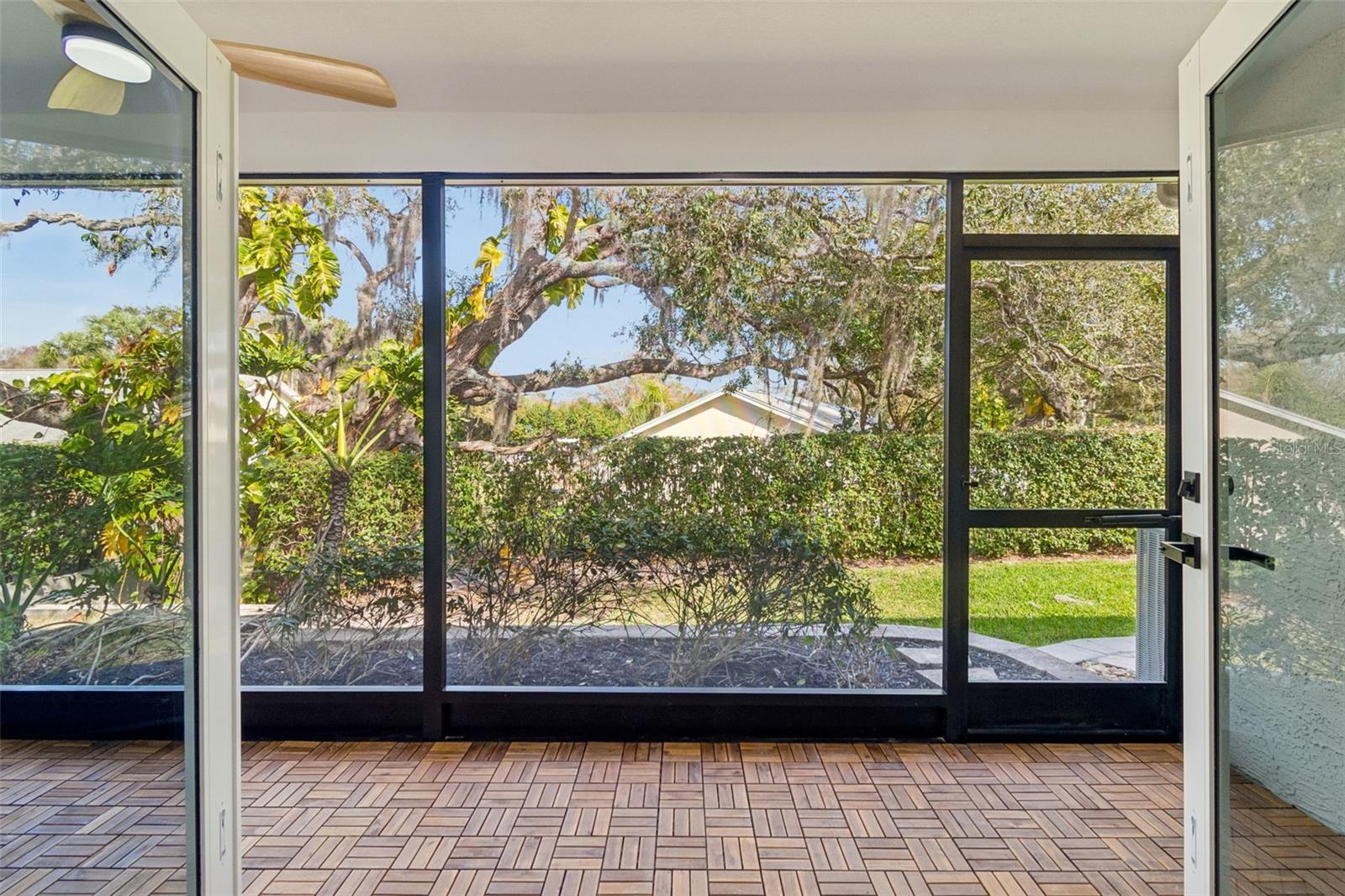 STEEPLECHASE PH - Residential