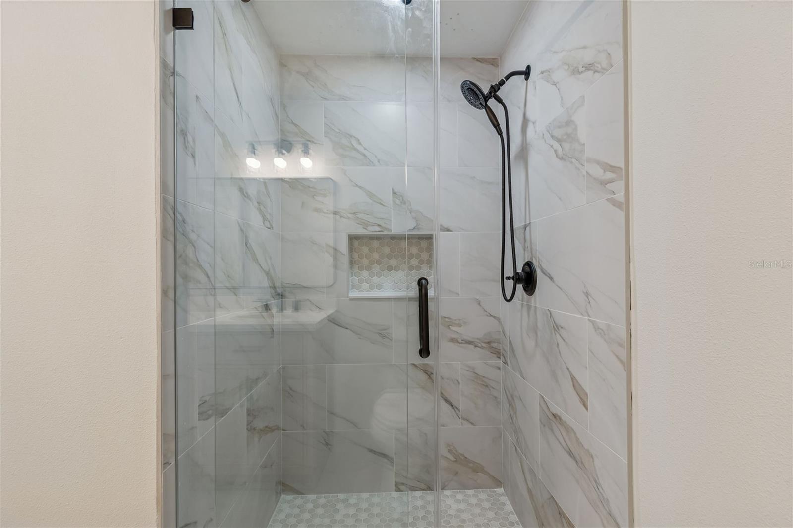 STEEPLECHASE PH - Residential