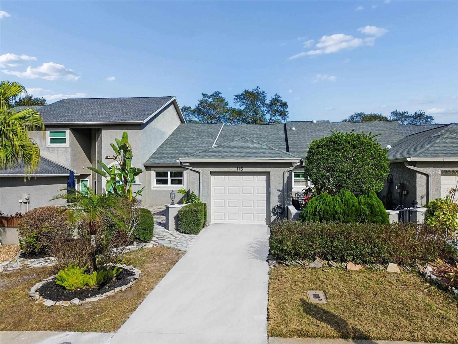 STEEPLECHASE PH - Residential