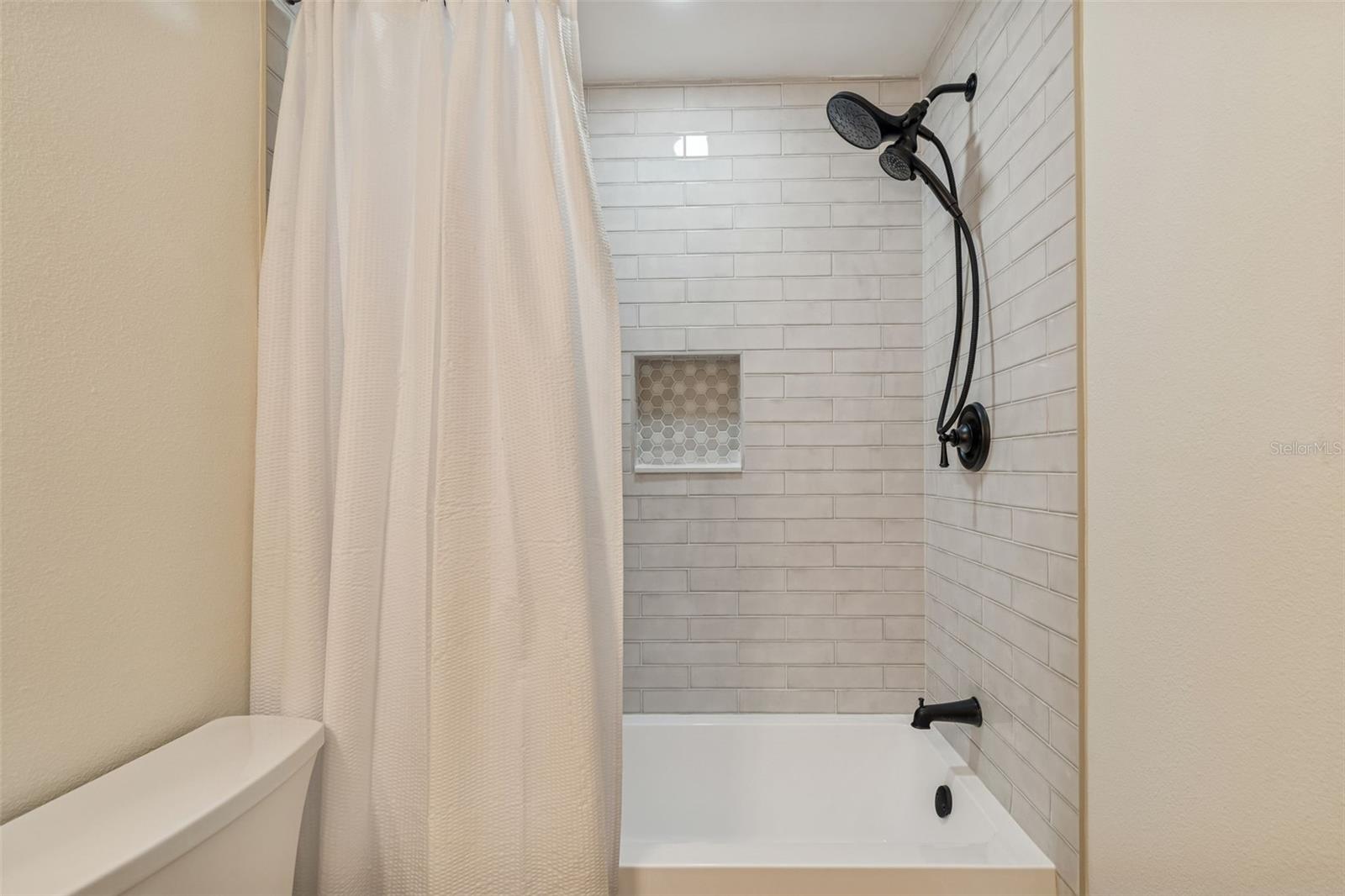 STEEPLECHASE PH - Residential