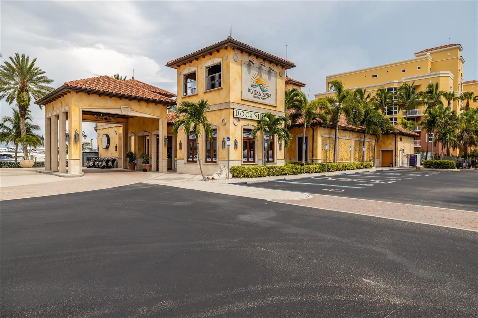 BEL MARE PH II - Residential