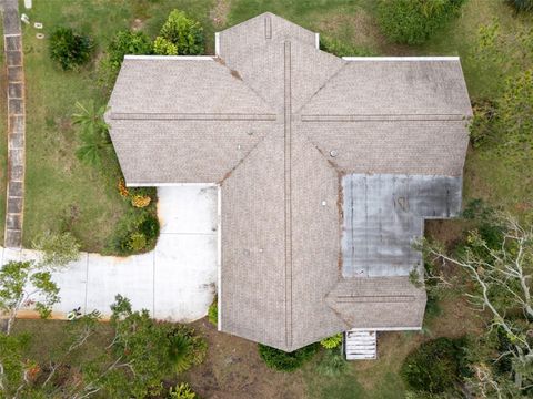 A home in PALM HARBOR