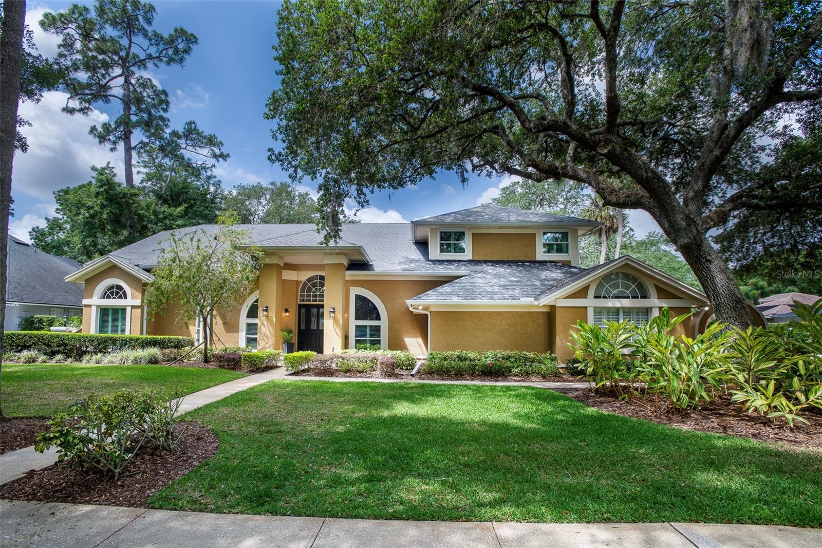 4819 SHORELINE CIRCLE