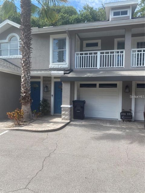 Photo of 4811 Bayshore Boulevard #103, Tampa, FL 33611 (MLS # TB8513036)