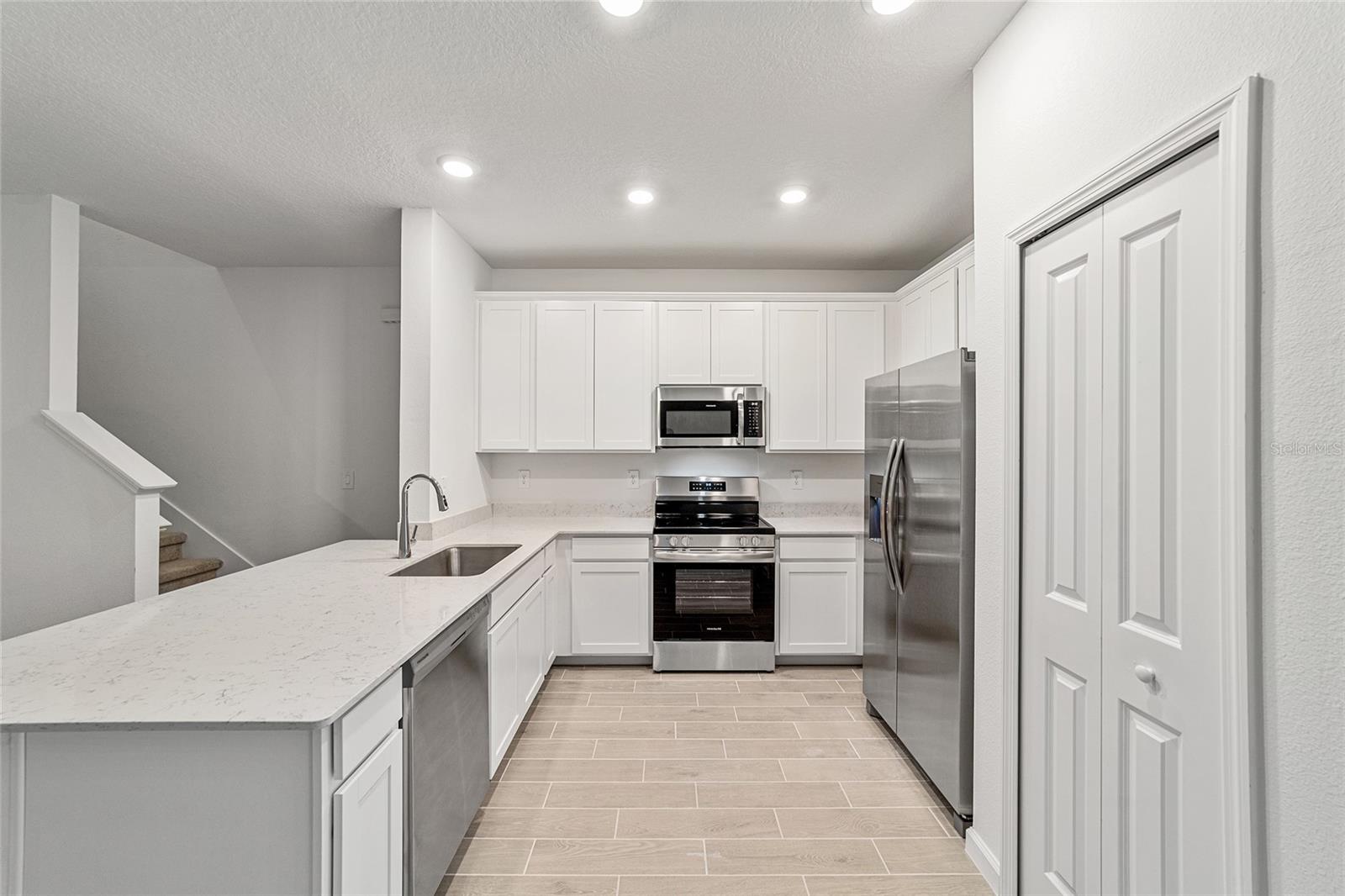 OAK HAMMOCK PRESERVE - Residential Lease