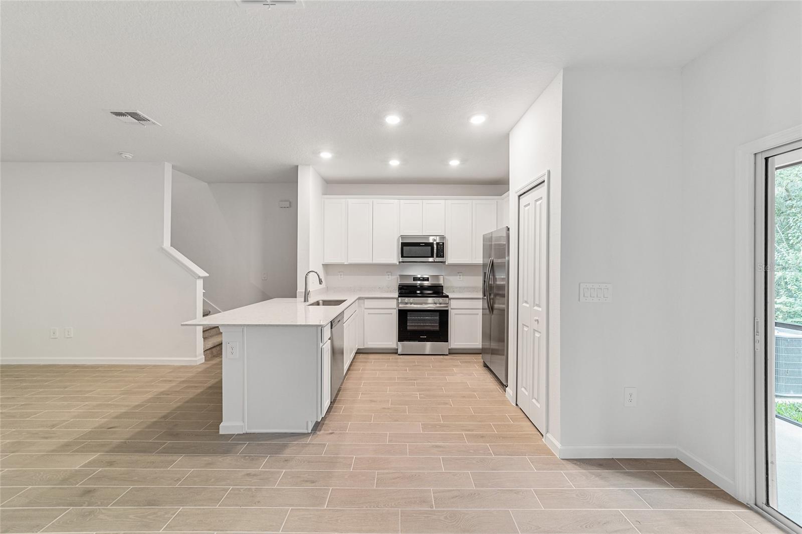 OAK HAMMOCK PRESERVE - Residential Lease