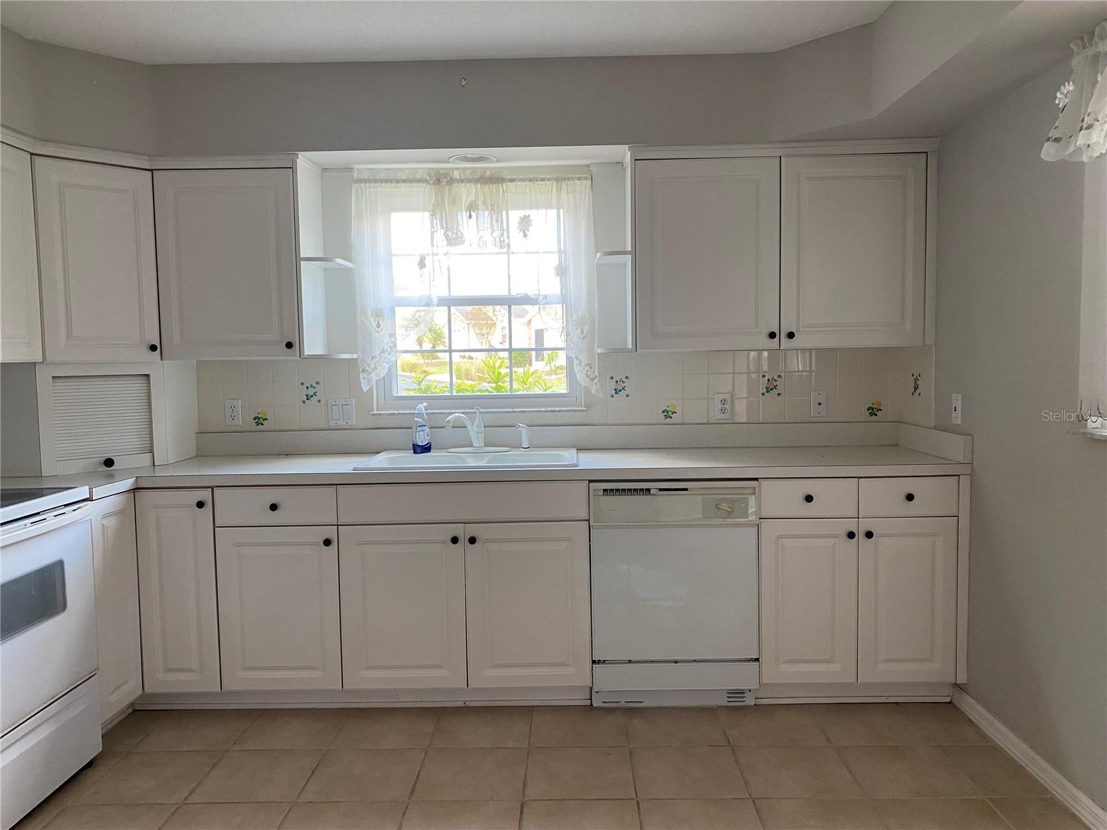 WEDGEWOOD MANOR PH 01 02 - Residential